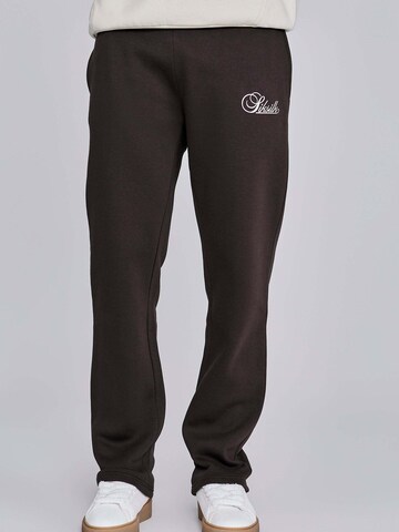 SikSilk Regular Sporthose 'Essentials Track Pants' in Braun