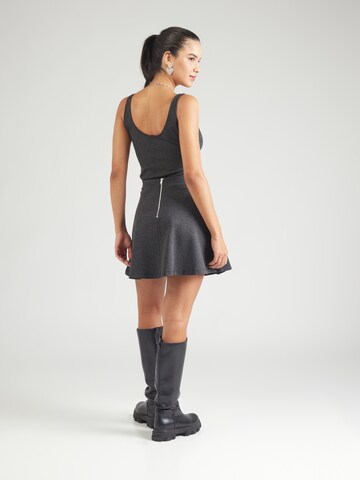 ABOUT YOU - Falda 'Rabea' en gris