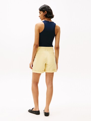 TOMMY HILFIGER Regular Shorts in Gelb