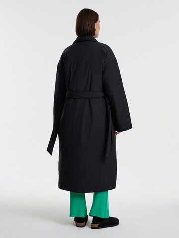 EDITED Winter Coat 'Yuki' in Black