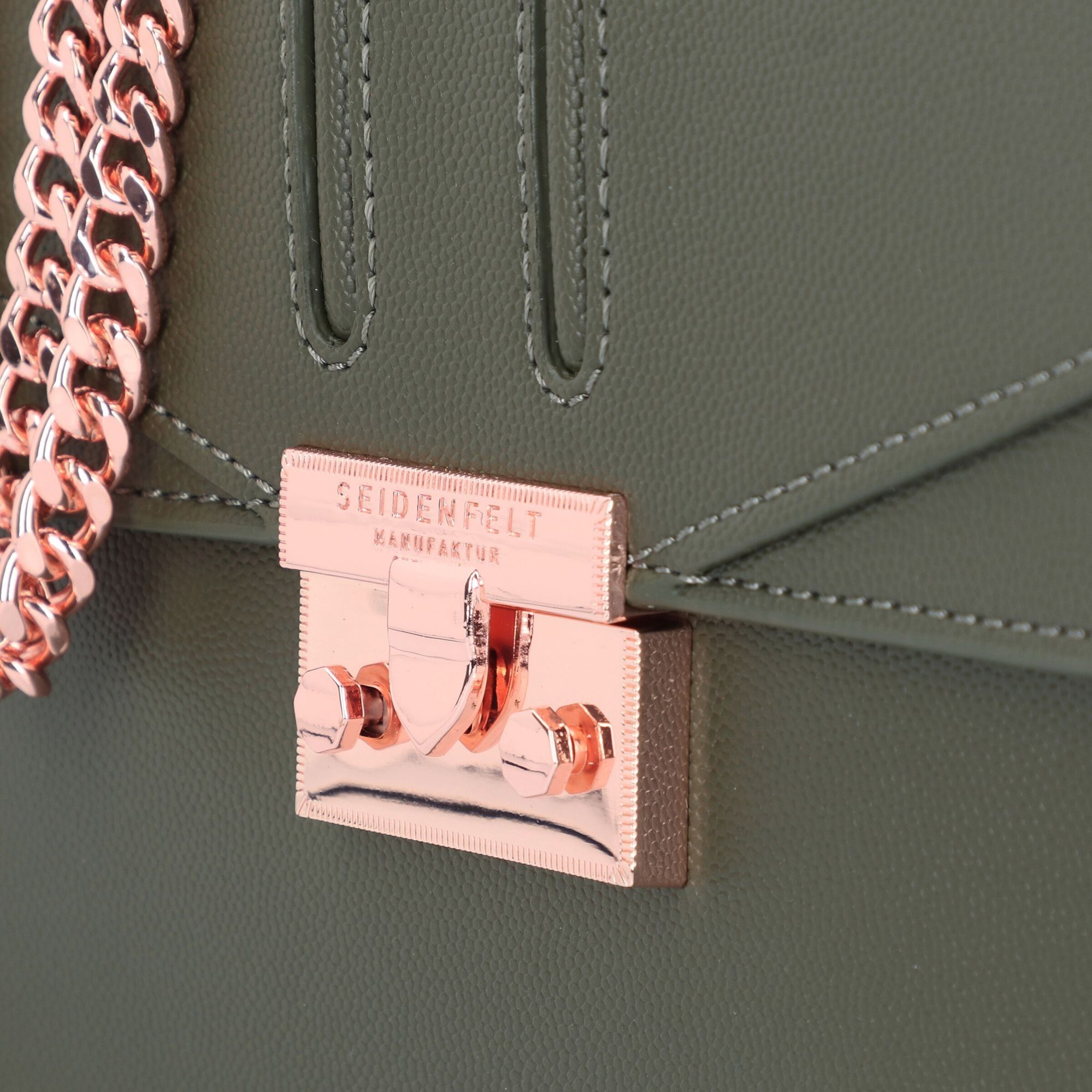 Seidenfelt Crossbody bag 'Roros' in Green