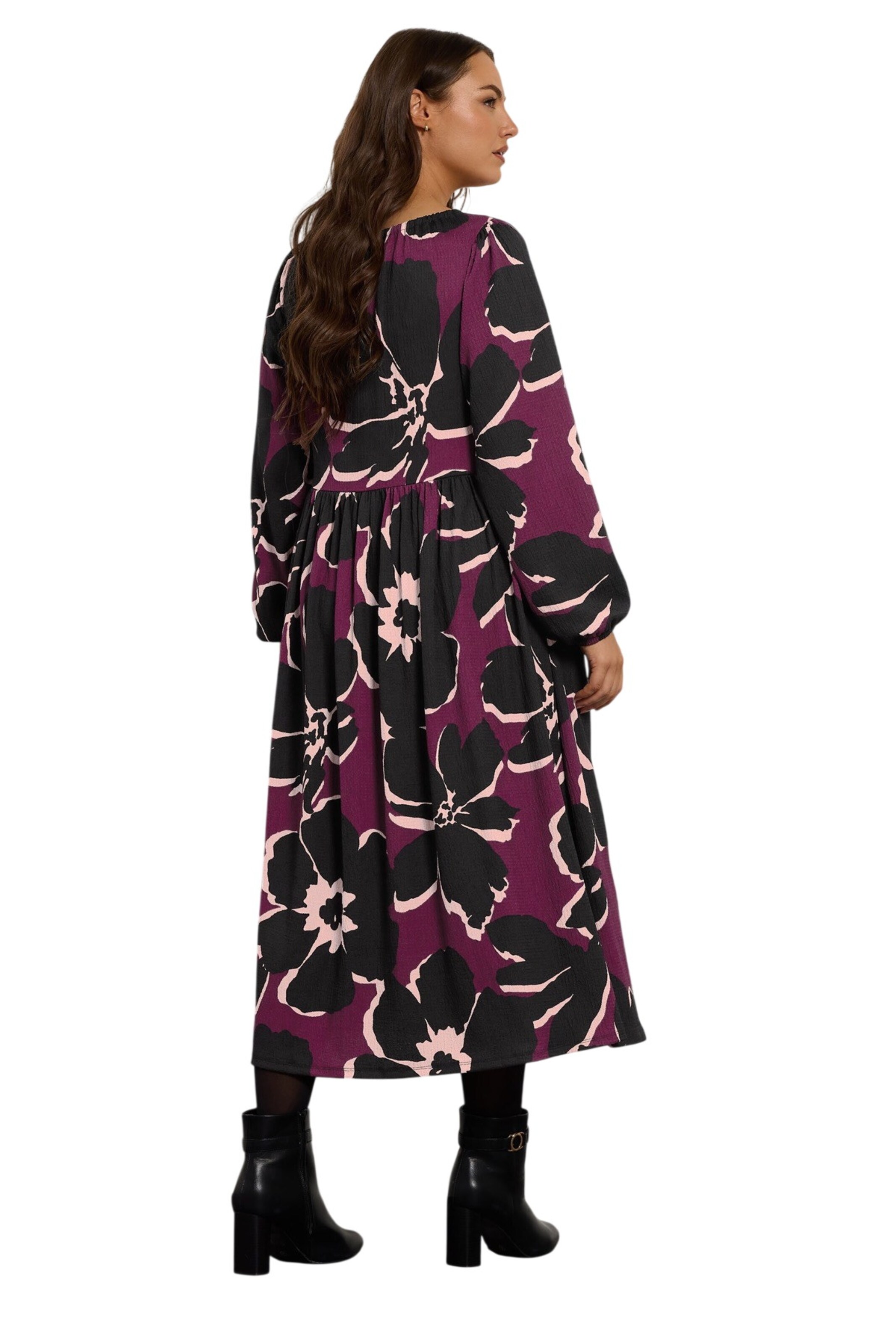 Stil Diva Dress in Black