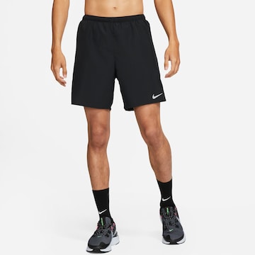 NIKE Regular Sportbroek 'Challenger' in Zwart: voorkant