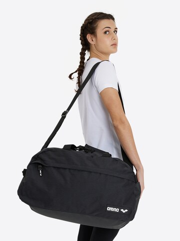 Borsa sportiva 'TEAM DUFFLE 40' di ARENA in nero: frontale