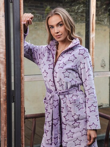 Rebelle Dressing gown 'Starlight Magic' in Purple: front
