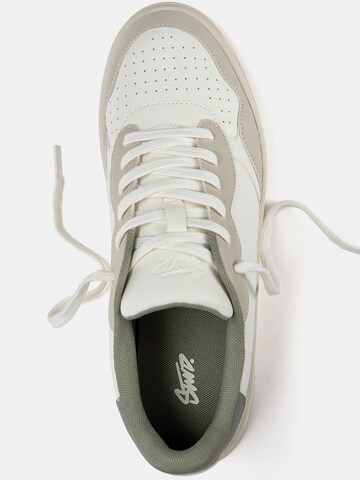 Pull&Bear Sneaker in Weiß