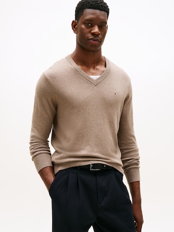 TOMMY HILFIGER Trui in Bruin: voorkant