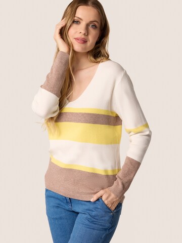 Pull-over Quiosque en beige : devant