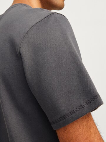 JACK & JONES Bluser & t-shirts i grå