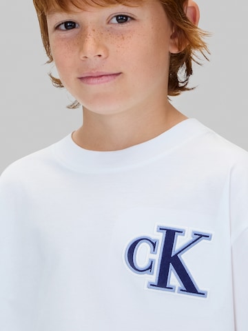 T-Shirt Calvin Klein Jeans en blanc
