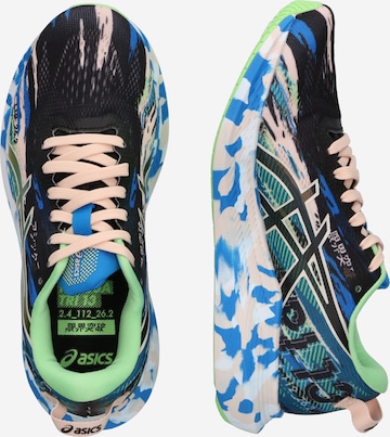 Chaussure de course ASICS en noir