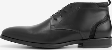 DenBroeck Lace-Up Shoes in Black