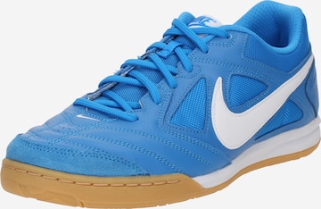 Baskets basses 'GATO' Nike Sportswear en bleu : devant