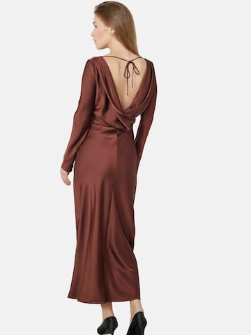 Robe 'Safira' co'couture en marron