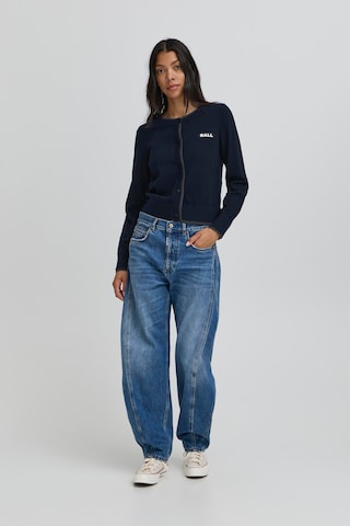 Cardigan 'MARIETTA' Ball en bleu