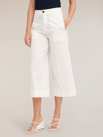 MOTIVI Wide leg Trousers in White