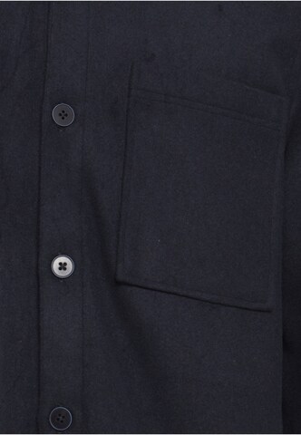 Coupe regular Chemise !Solid en bleu : devant