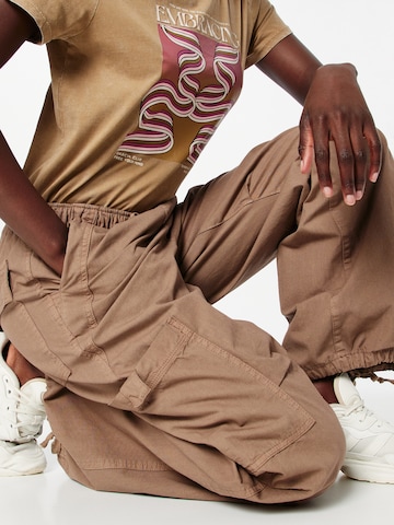 Stitch and Soul Wide leg Cargo trousers in Beige