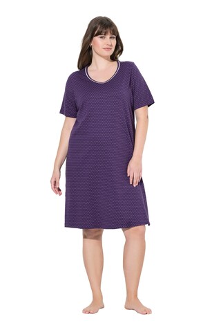 Chemise de nuit Ulla Popken en violet : devant