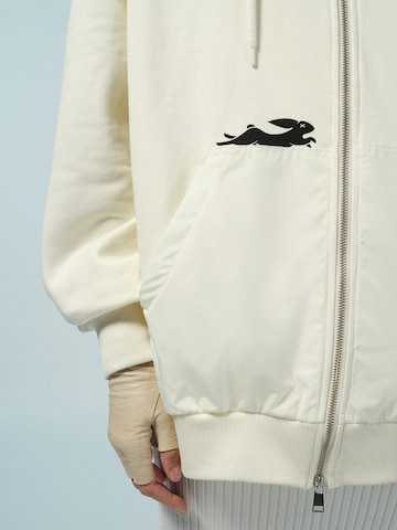 Pacemaker Zip-Up Hoodie 'Jamal' in White