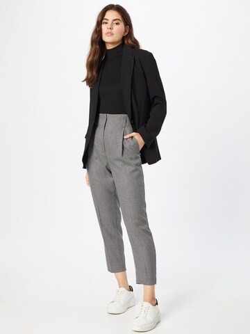 Sisley Tapered Pleat-Front Pants in Blue