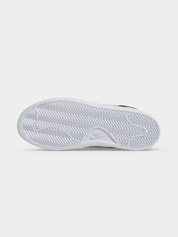Sneaker 'CLASSIC' di Nike Sportswear in bianco