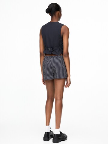 Pull&Bear Regular Shorts in Blau