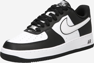 Nike Sportswear Rövid szárú sportcipők 'AIR FORCE 1 07' - fekete: elől