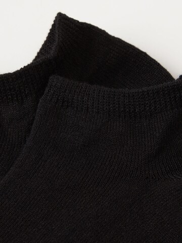 CALZEDONIA Ankle Socks in Black