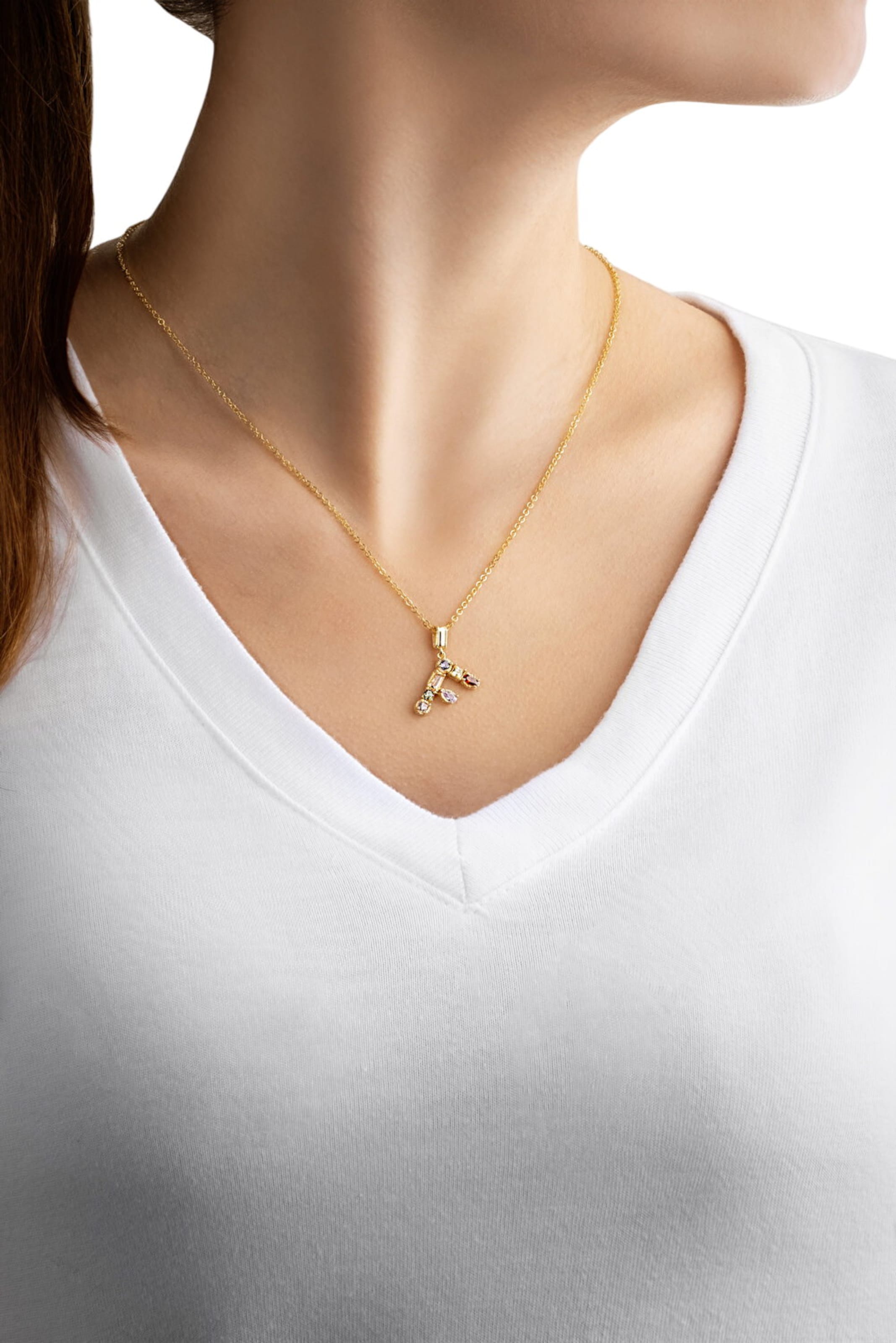 So Chic Necklace in Gold: front