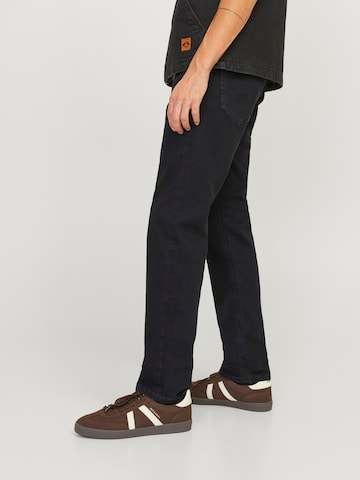 JACK & JONES Regular Jeans 'Mike' in Black