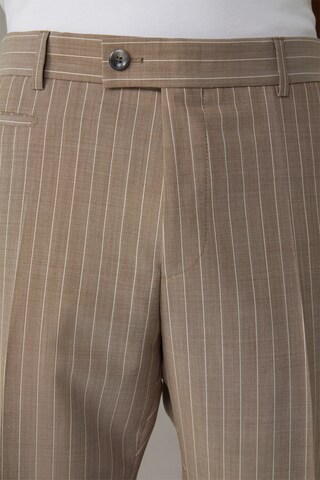 STRELLSON Regular Pleated Pants ' Luc ' in Beige