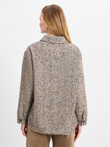 Marie Lund Tussenjas in Beige