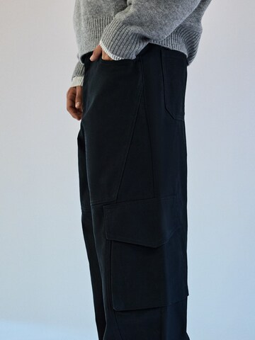 Baggy Pantaloni cargo di Bershka in blu