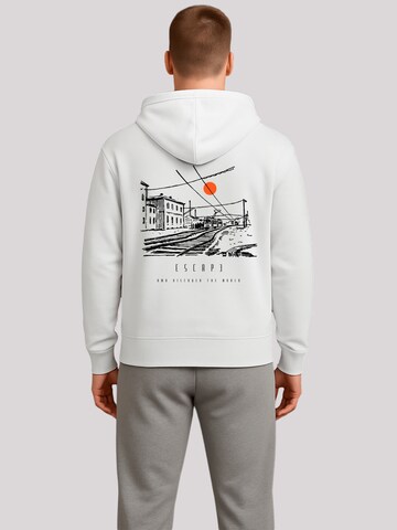 Pull-over 'Escape Discover the World Town Train Station' F4NT4STIC en blanc