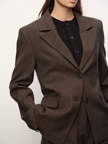 RÆRE by Lorena Rae Marynarka w kolorze brązowy