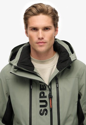 Veste fonctionnelle Superdry en bleu