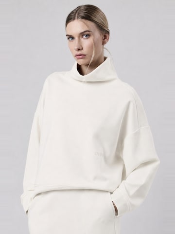 OWN Off With Nature - Sweatshirt 'Felpa Collo Alto Loose Fit in Interlock Off White' em branco: frente