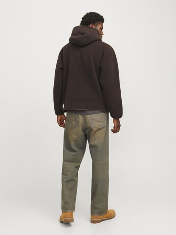 JACK & JONES Sweatshirt in Bruin