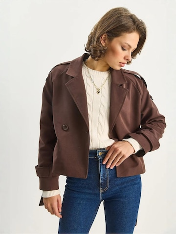 Bianco Lucci - Casaco meia-estação em castanho