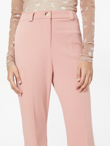 Bootcut Pantaloni con piega frontale di Dorothy Perkins in rosa