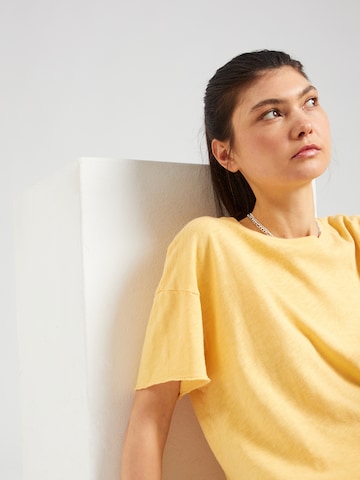 geltona AMERICAN VINTAGE Marškinėliai 'SONOMA'