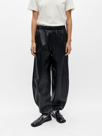 Wide Leg Pantalon 'OBJPELIN' OBJECT en noir : devant