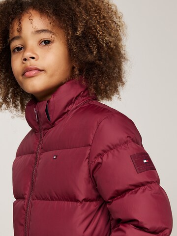 Veste mi-saison 'Essential' TOMMY HILFIGER en rouge