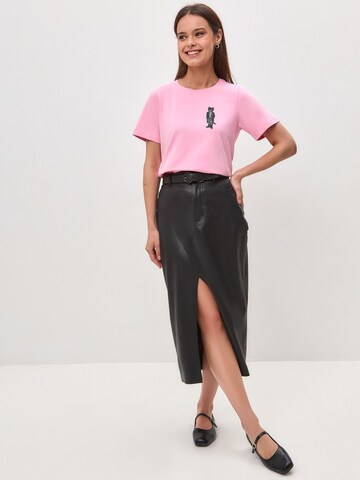 CAT by Maniita Lacitta Shirt 'ROCKER CAT' in Roze