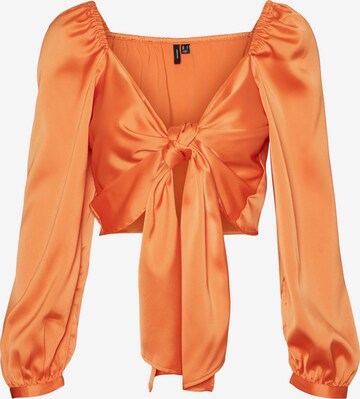 Vero Moda Collab Top 'KAE' in Orange: front