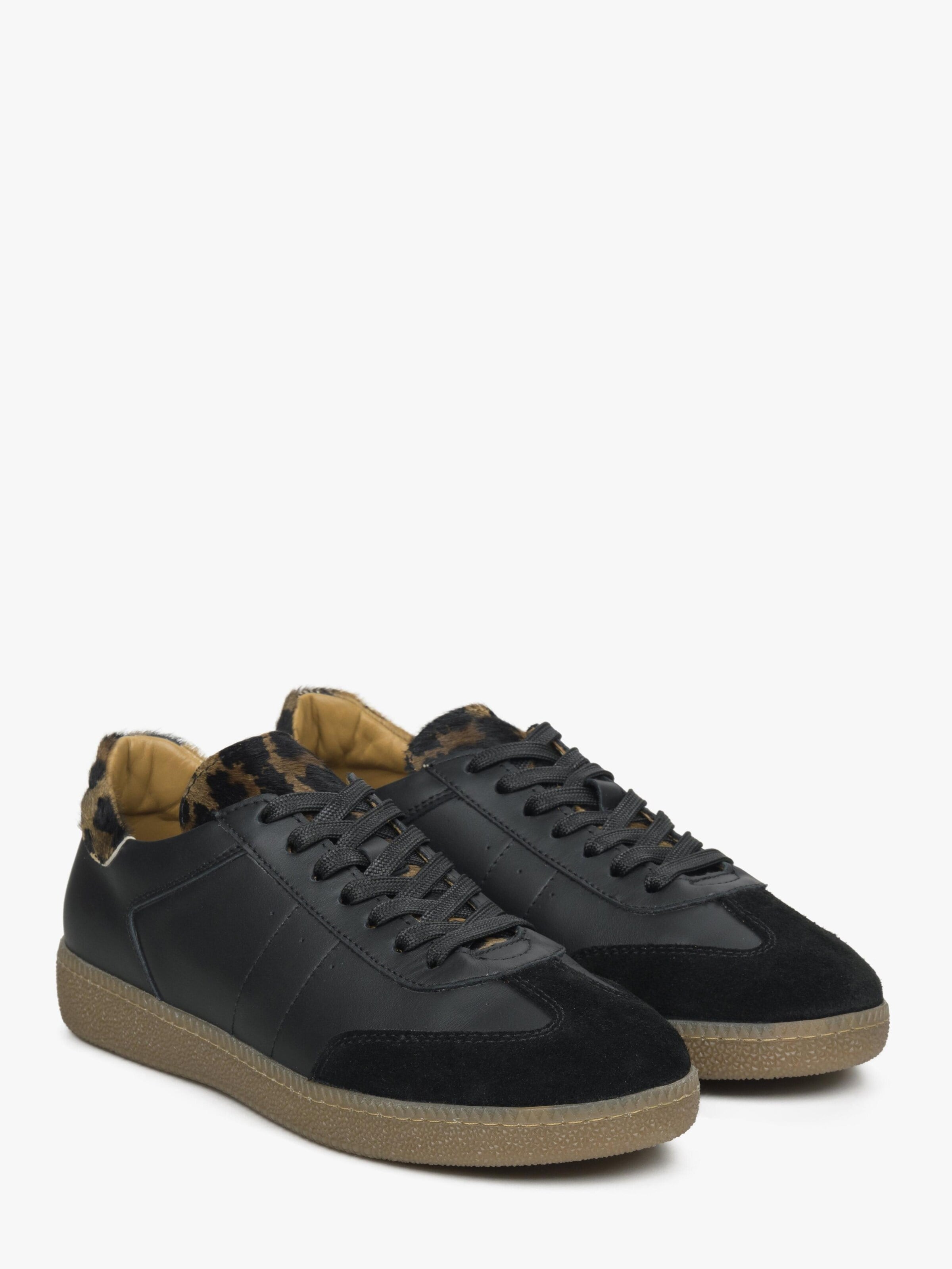 Estro Slip-on '09-3223' in Black