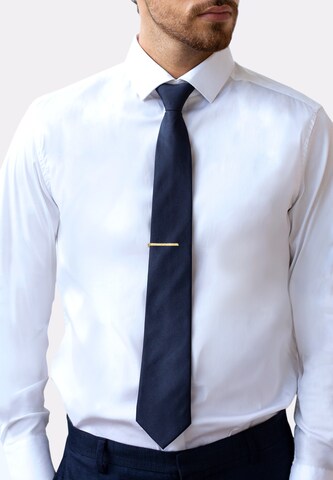KUZZOI Tie Pin in Gold: front