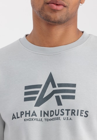 ALPHA INDUSTRIES Sweatshirt in Grey