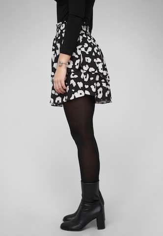 Gonna 'Ditsy' di Cloud5ive in nero